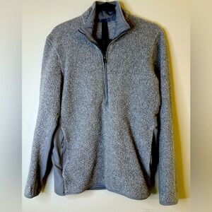 Lululemon men’s half zip sweatshirt tundra trek M. Fleece pullover gray